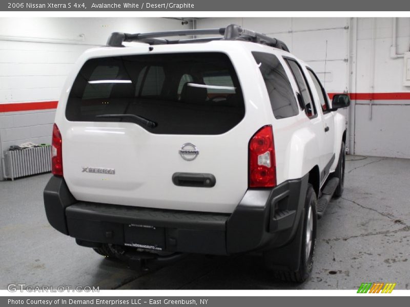Avalanche White / Desert/Graphite 2006 Nissan Xterra S 4x4