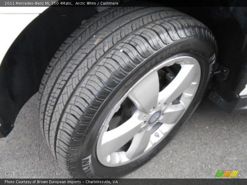 Arctic White / Cashmere 2011 Mercedes-Benz ML 350 4Matic