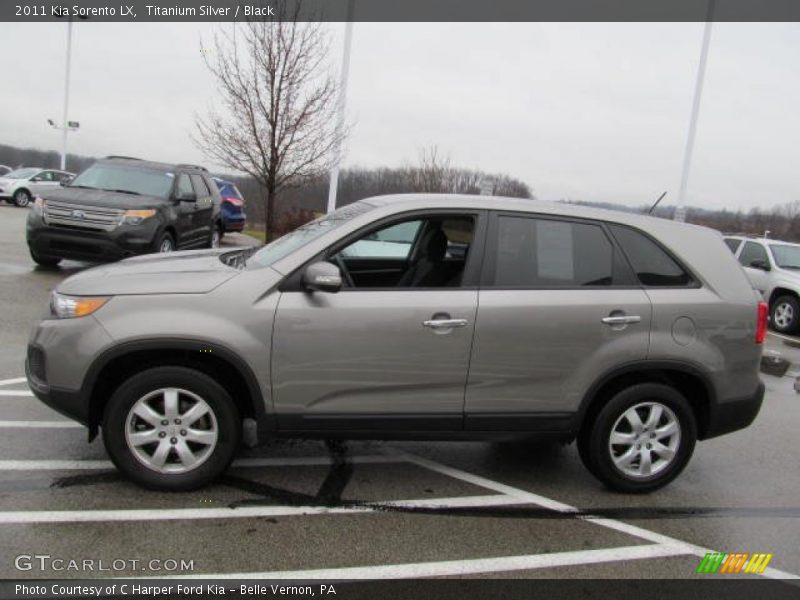 Titanium Silver / Black 2011 Kia Sorento LX