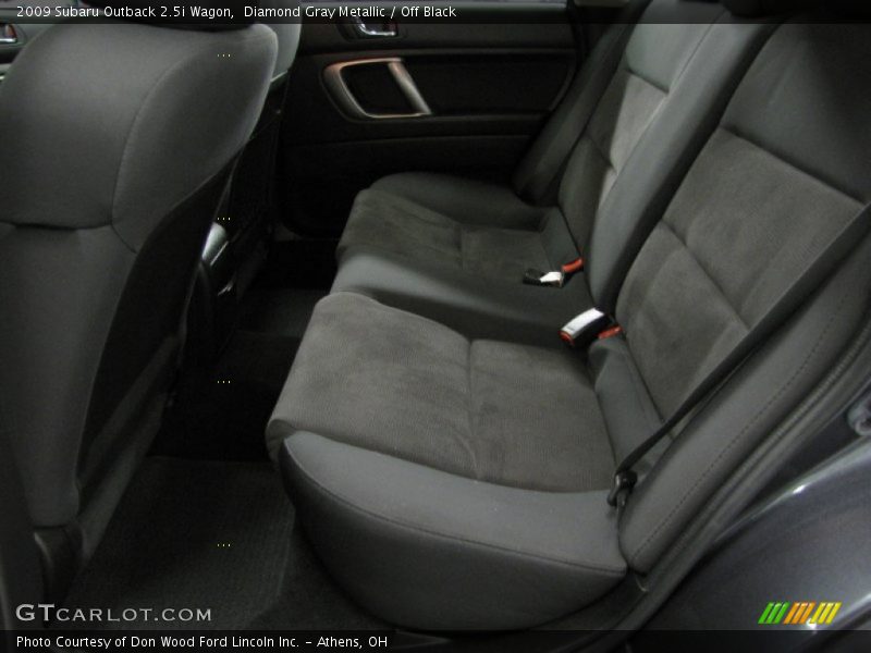 Diamond Gray Metallic / Off Black 2009 Subaru Outback 2.5i Wagon