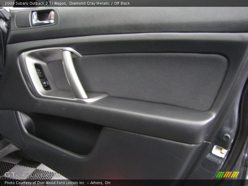 Diamond Gray Metallic / Off Black 2009 Subaru Outback 2.5i Wagon