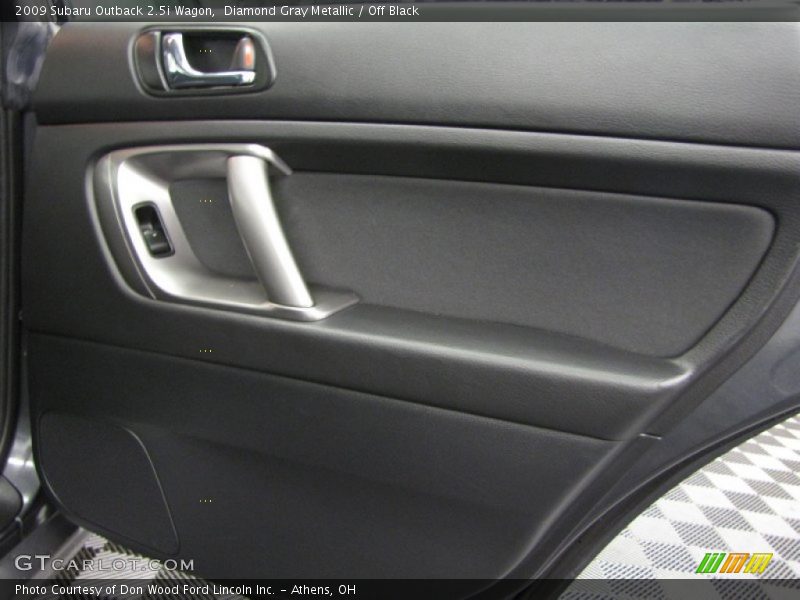 Diamond Gray Metallic / Off Black 2009 Subaru Outback 2.5i Wagon