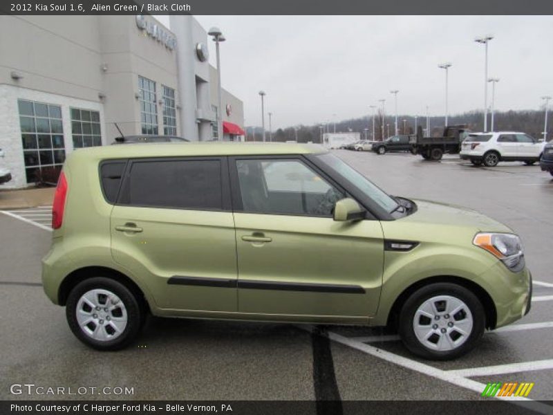 Alien Green / Black Cloth 2012 Kia Soul 1.6