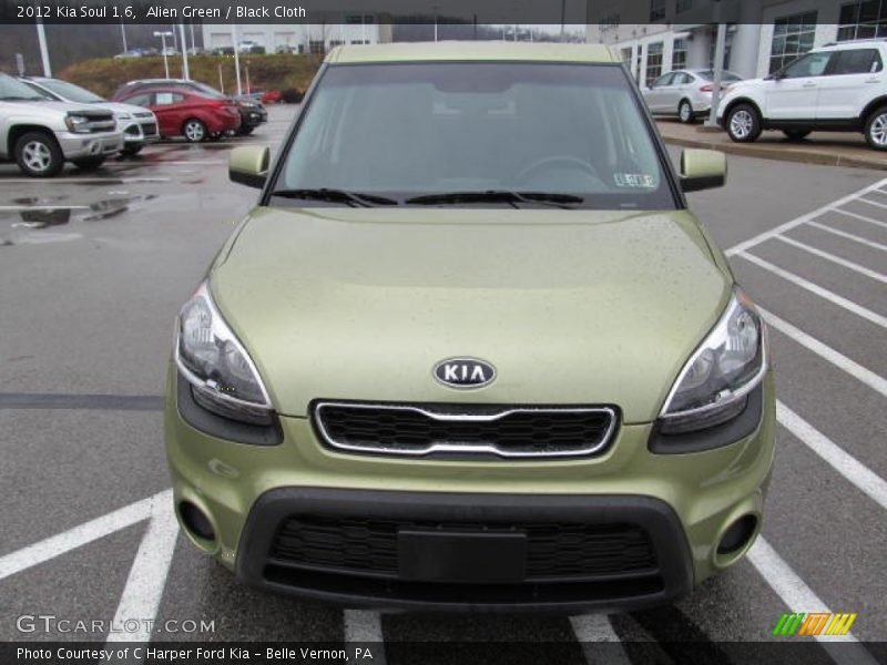 Alien Green / Black Cloth 2012 Kia Soul 1.6