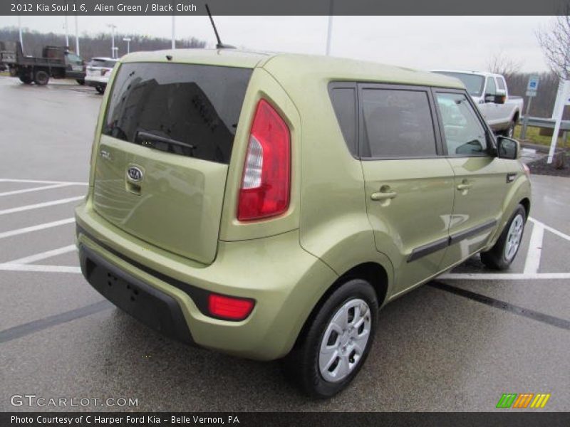 Alien Green / Black Cloth 2012 Kia Soul 1.6