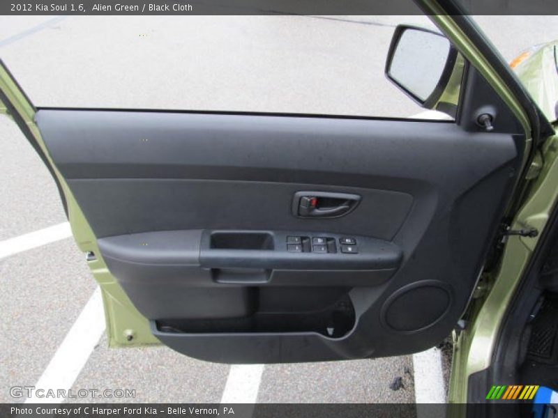 Alien Green / Black Cloth 2012 Kia Soul 1.6