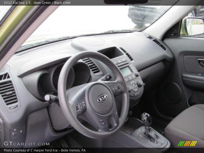 Alien Green / Black Cloth 2012 Kia Soul 1.6