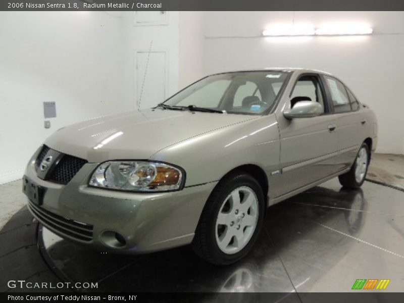 Radium Metallic / Charcoal 2006 Nissan Sentra 1.8