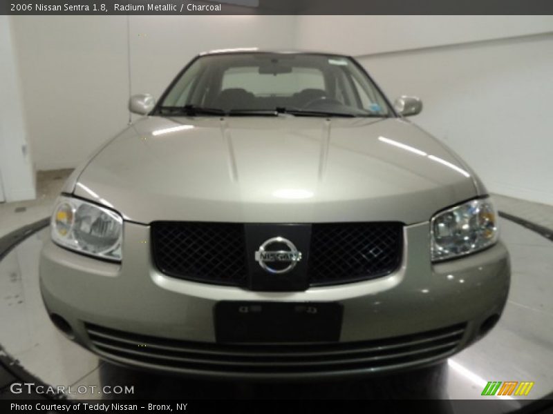 Radium Metallic / Charcoal 2006 Nissan Sentra 1.8