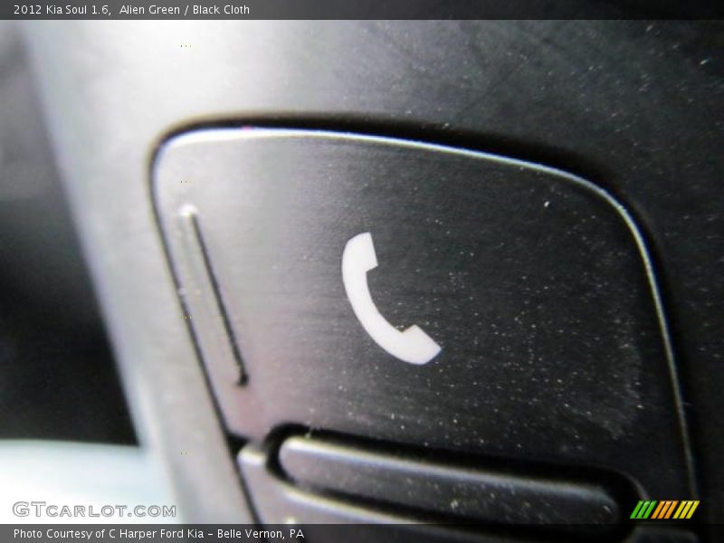 Alien Green / Black Cloth 2012 Kia Soul 1.6