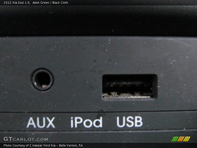 Alien Green / Black Cloth 2012 Kia Soul 1.6
