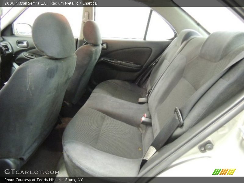 Radium Metallic / Charcoal 2006 Nissan Sentra 1.8