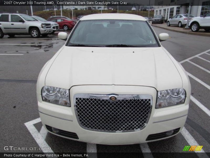 Cool Vanilla / Dark Slate Gray/Light Slate Gray 2007 Chrysler 300 Touring AWD