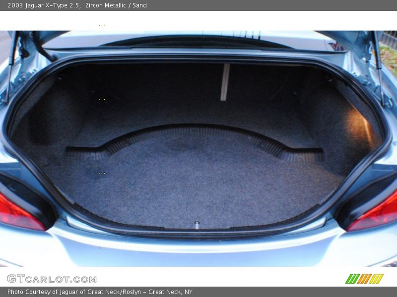 Zircon Metallic / Sand 2003 Jaguar X-Type 2.5