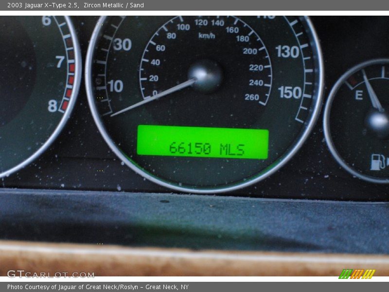 Zircon Metallic / Sand 2003 Jaguar X-Type 2.5