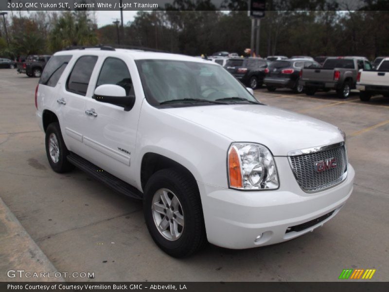 Summit White / Light Titanium 2010 GMC Yukon SLT