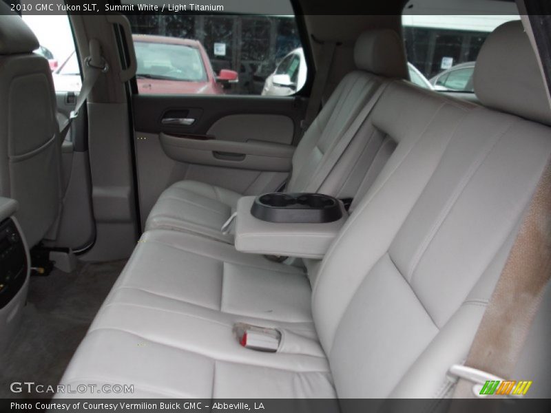 Summit White / Light Titanium 2010 GMC Yukon SLT