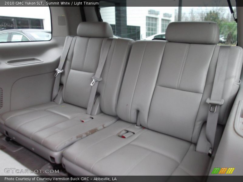 Summit White / Light Titanium 2010 GMC Yukon SLT