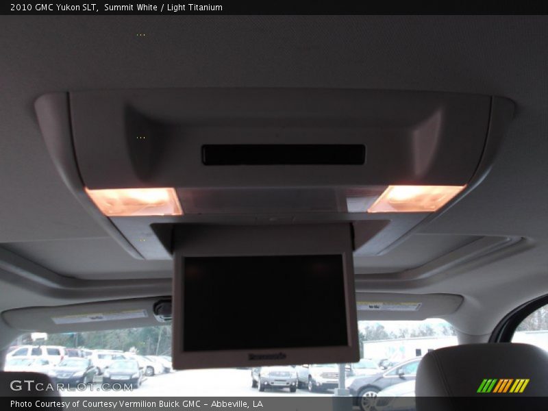 Summit White / Light Titanium 2010 GMC Yukon SLT