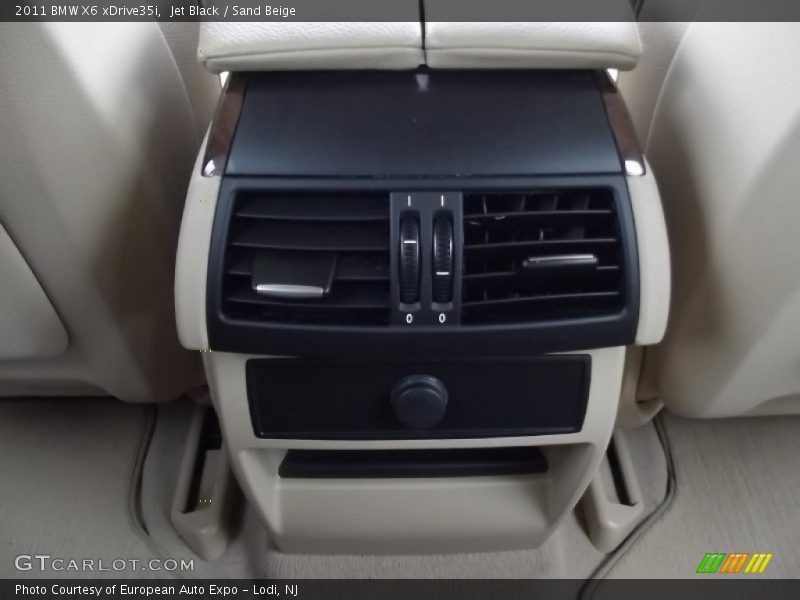 Jet Black / Sand Beige 2011 BMW X6 xDrive35i
