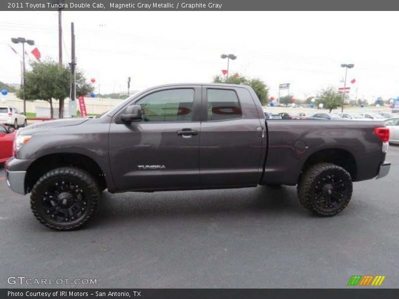 Magnetic Gray Metallic / Graphite Gray 2011 Toyota Tundra Double Cab