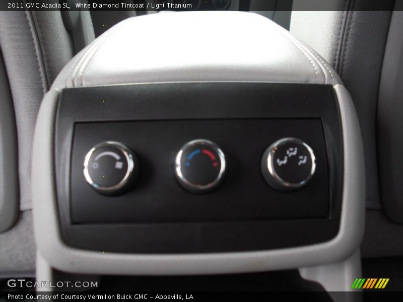 White Diamond Tintcoat / Light Titanium 2011 GMC Acadia SL