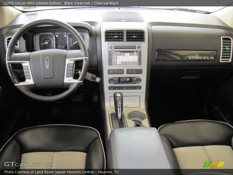 Dashboard of 2008 MKX Limited Edition