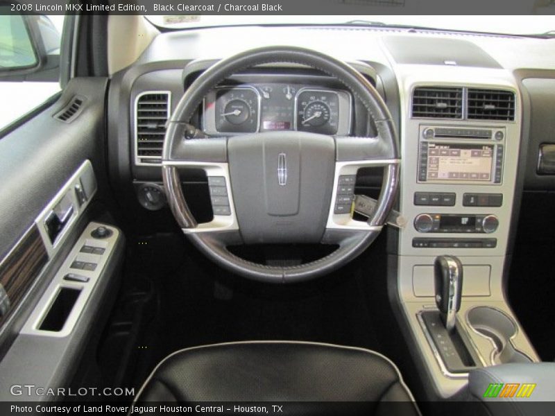 Dashboard of 2008 MKX Limited Edition