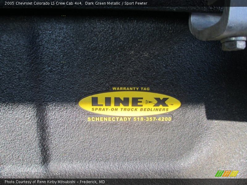 Dark Green Metallic / Sport Pewter 2005 Chevrolet Colorado LS Crew Cab 4x4