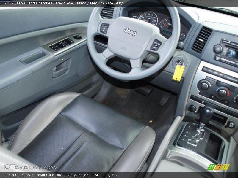 Black / Medium Slate Gray 2007 Jeep Grand Cherokee Laredo 4x4