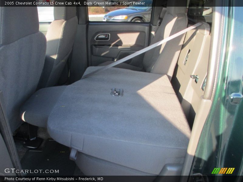 Dark Green Metallic / Sport Pewter 2005 Chevrolet Colorado LS Crew Cab 4x4
