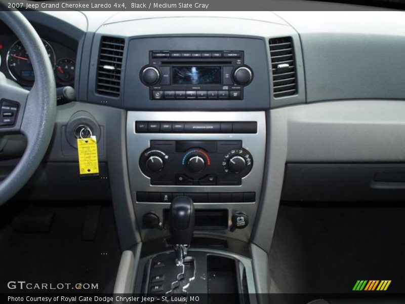 Black / Medium Slate Gray 2007 Jeep Grand Cherokee Laredo 4x4