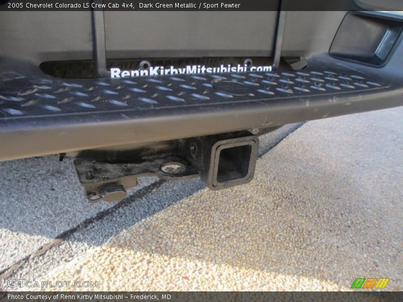 Dark Green Metallic / Sport Pewter 2005 Chevrolet Colorado LS Crew Cab 4x4