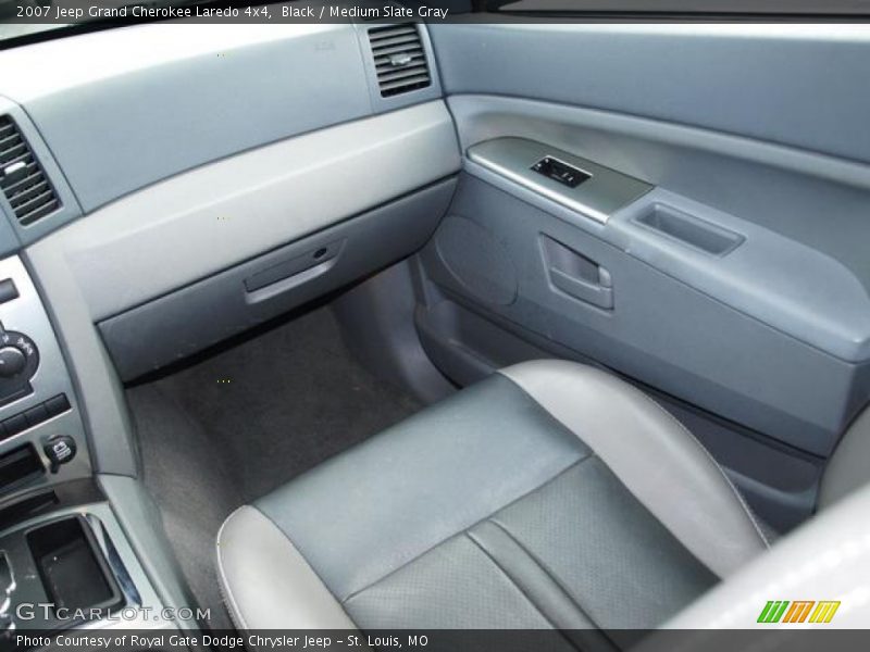 Black / Medium Slate Gray 2007 Jeep Grand Cherokee Laredo 4x4