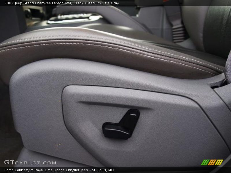 Black / Medium Slate Gray 2007 Jeep Grand Cherokee Laredo 4x4