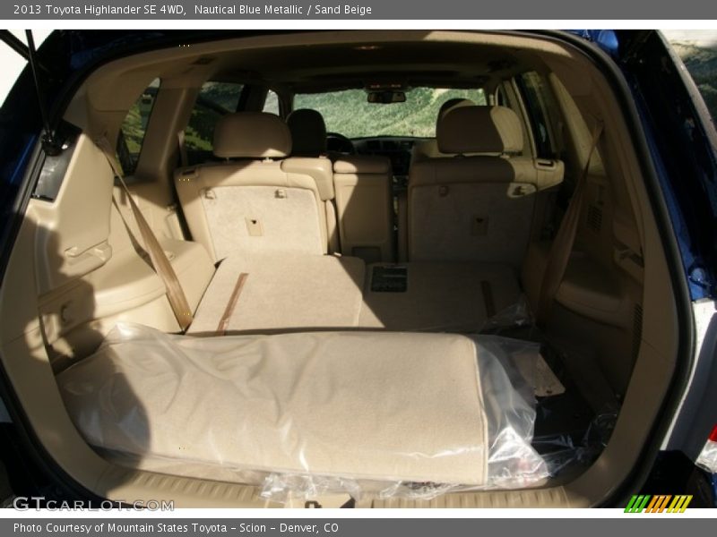 Nautical Blue Metallic / Sand Beige 2013 Toyota Highlander SE 4WD