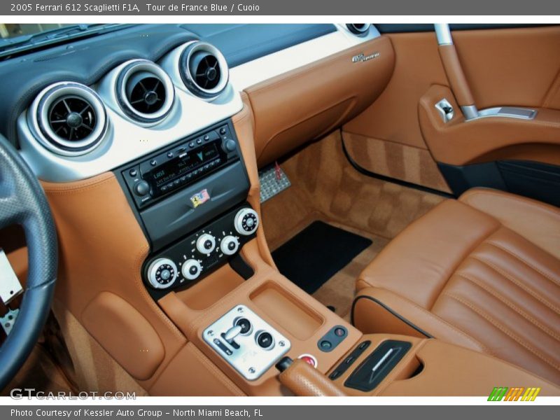 Controls of 2005 612 Scaglietti F1A