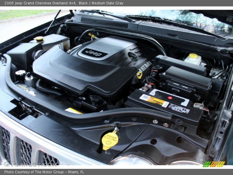  2006 Grand Cherokee Overland 4x4 Engine - 5.7 Liter HEMI OHV 16V V8