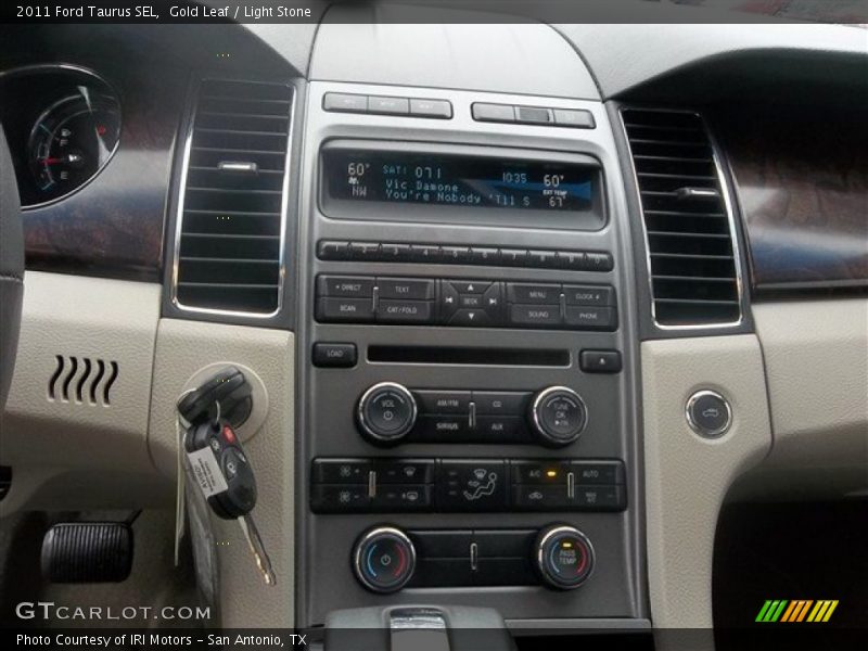 Gold Leaf / Light Stone 2011 Ford Taurus SEL