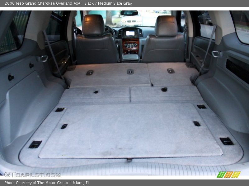  2006 Grand Cherokee Overland 4x4 Trunk