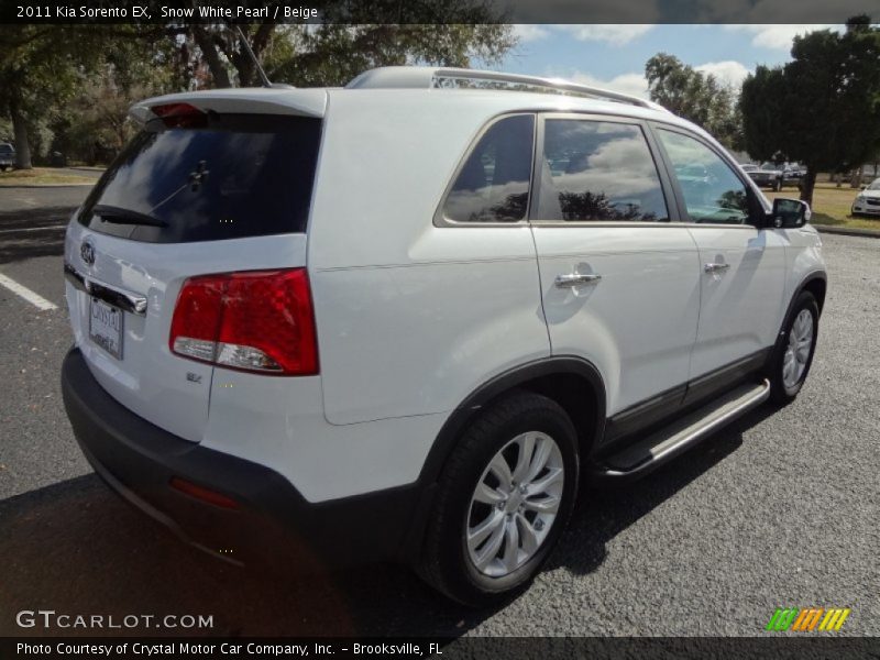 Snow White Pearl / Beige 2011 Kia Sorento EX