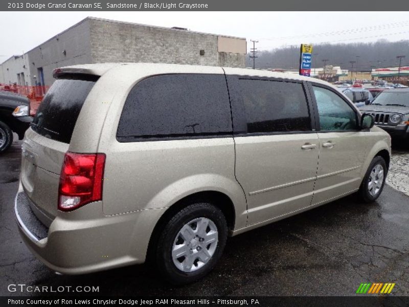 Sandstone / Black/Light Graystone 2013 Dodge Grand Caravan SE