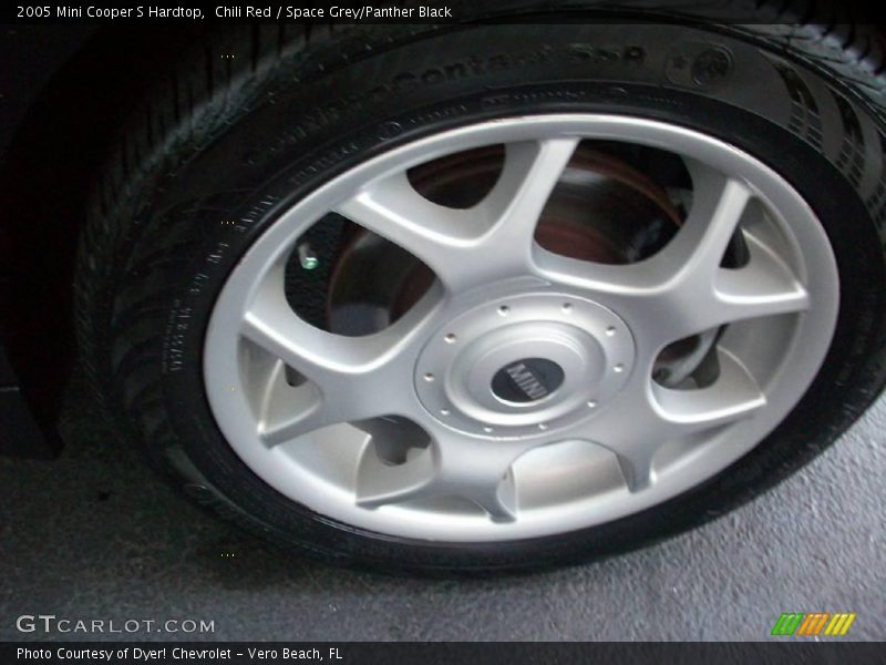 Chili Red / Space Grey/Panther Black 2005 Mini Cooper S Hardtop
