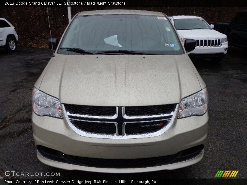 Sandstone / Black/Light Graystone 2013 Dodge Grand Caravan SE