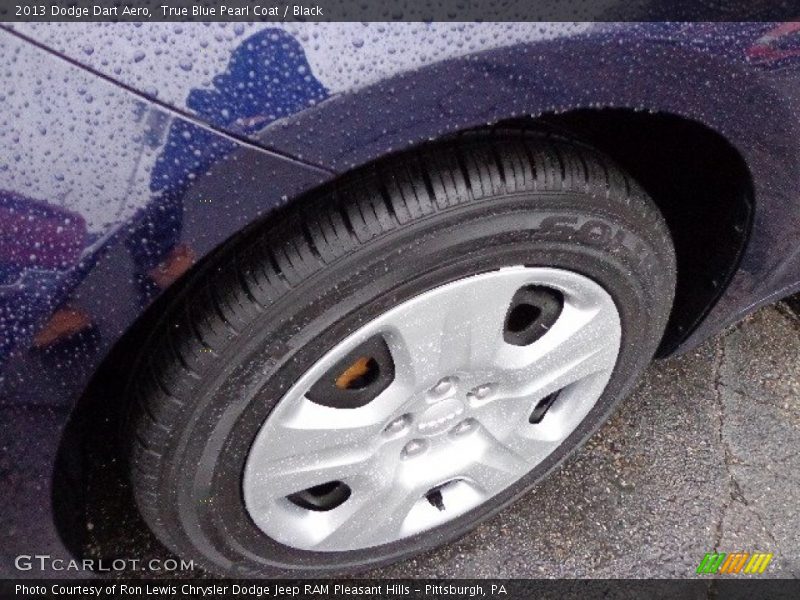 True Blue Pearl Coat / Black 2013 Dodge Dart Aero