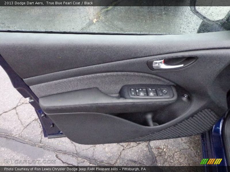 True Blue Pearl Coat / Black 2013 Dodge Dart Aero