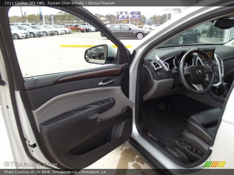 Radiant Silver Metallic / Ebony/Titanium 2011 Cadillac SRX FWD