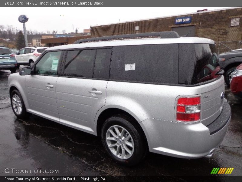 Ingot Silver Metallic / Charcoal Black 2013 Ford Flex SE