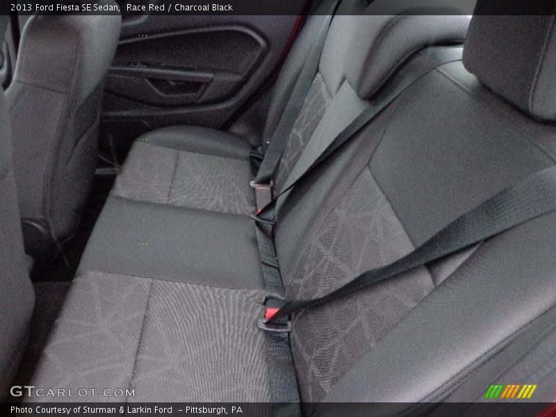 Race Red / Charcoal Black 2013 Ford Fiesta SE Sedan