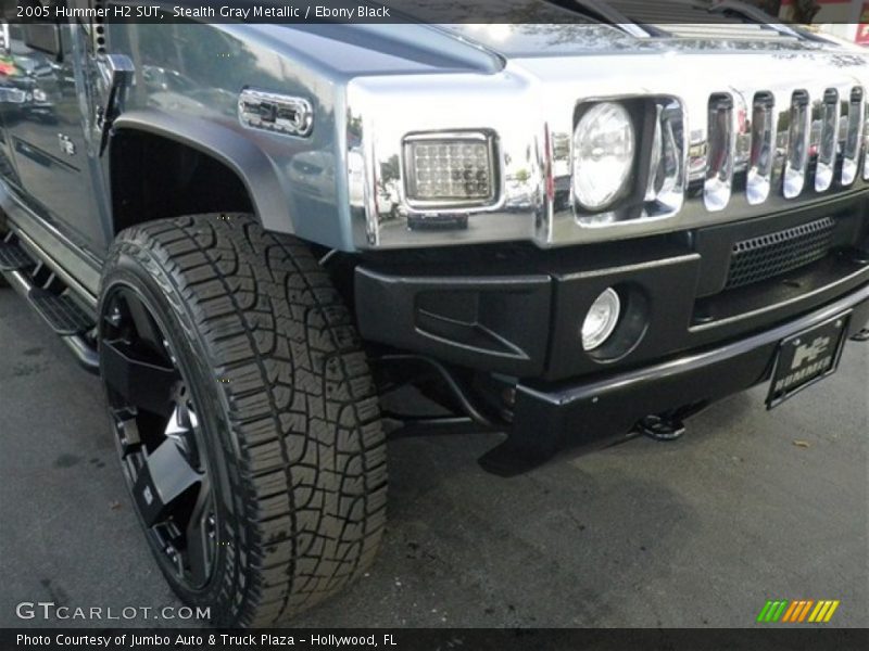 Stealth Gray Metallic / Ebony Black 2005 Hummer H2 SUT